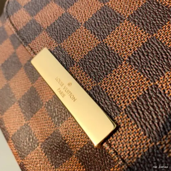 Cheap Louis Favorite Vuitton PM 0624